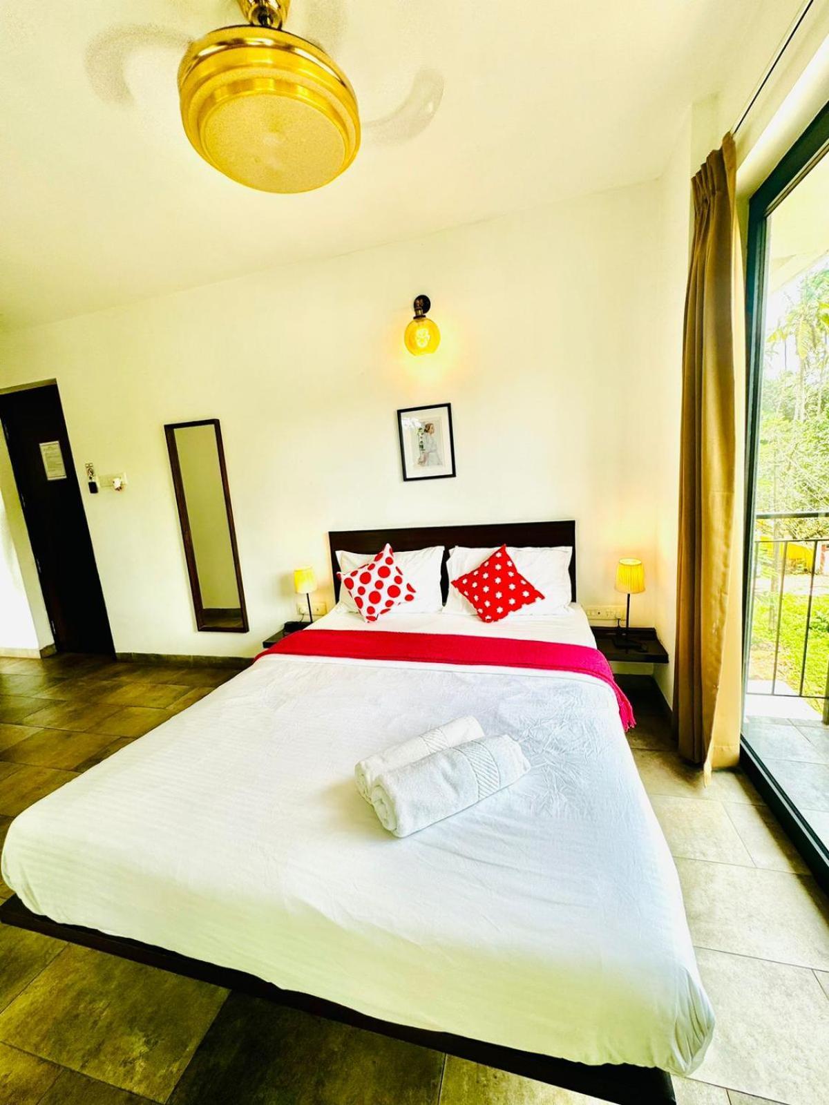 Half Hotel, Calangute Exterior photo