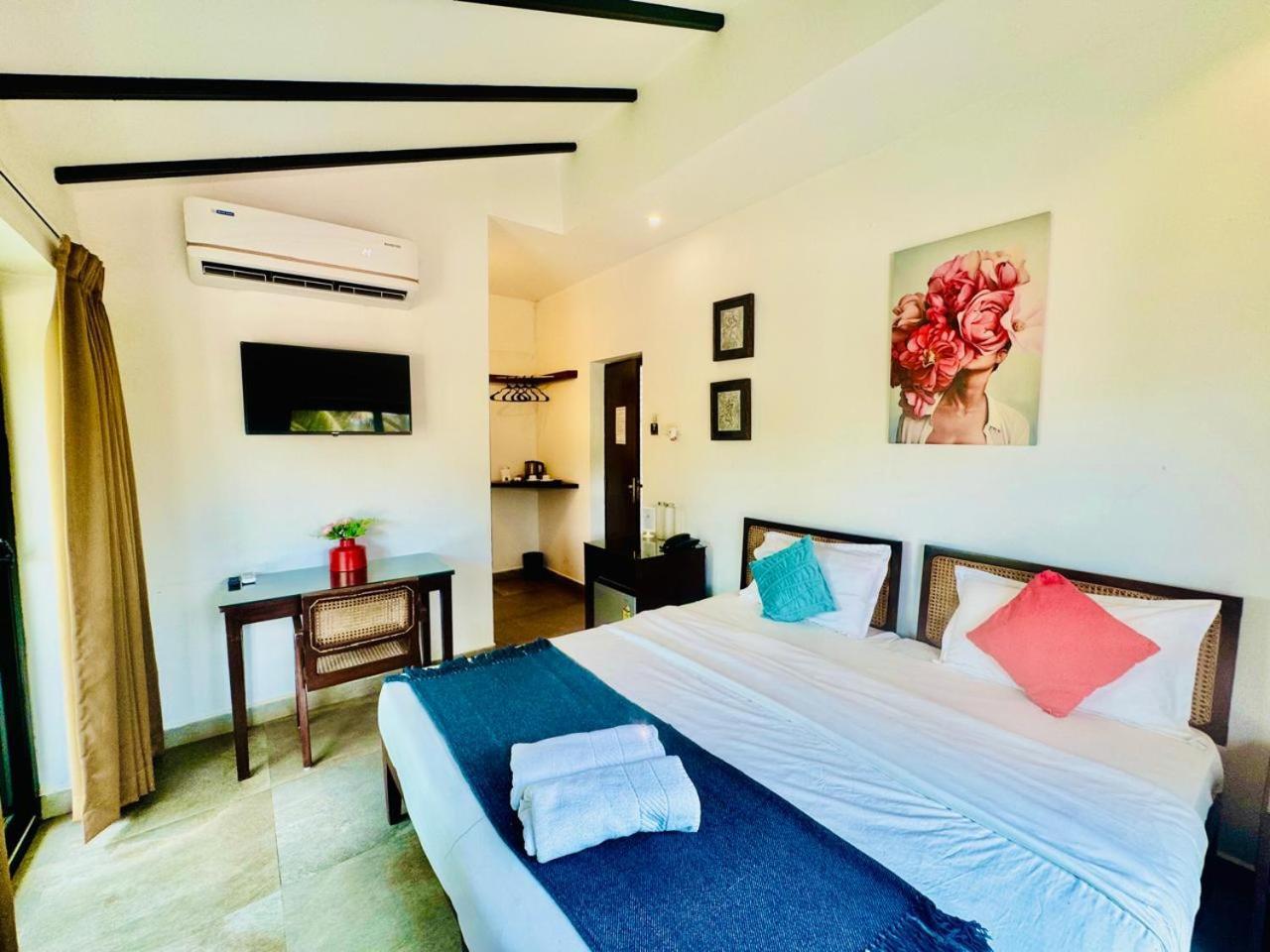 Half Hotel, Calangute Exterior photo